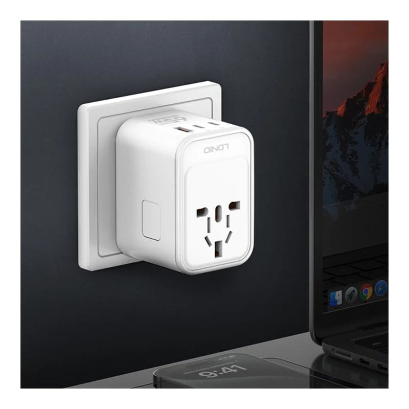 LDNIO Z6 3 USB Ports 65W GaN Travel Adapter
